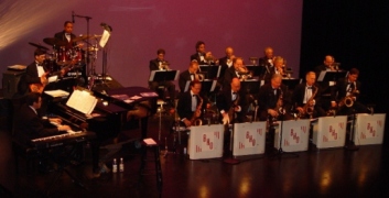 Bob Hoose And His Orchestra!